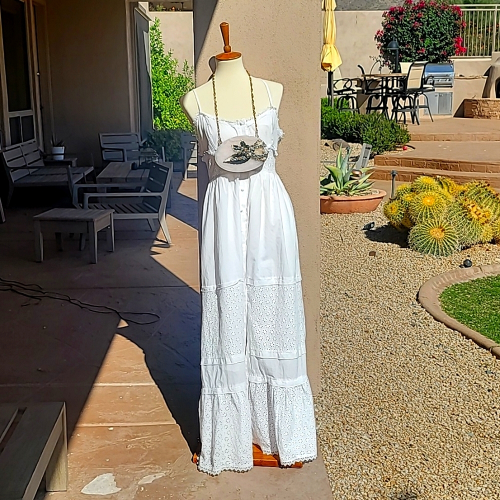 White maxi dress L